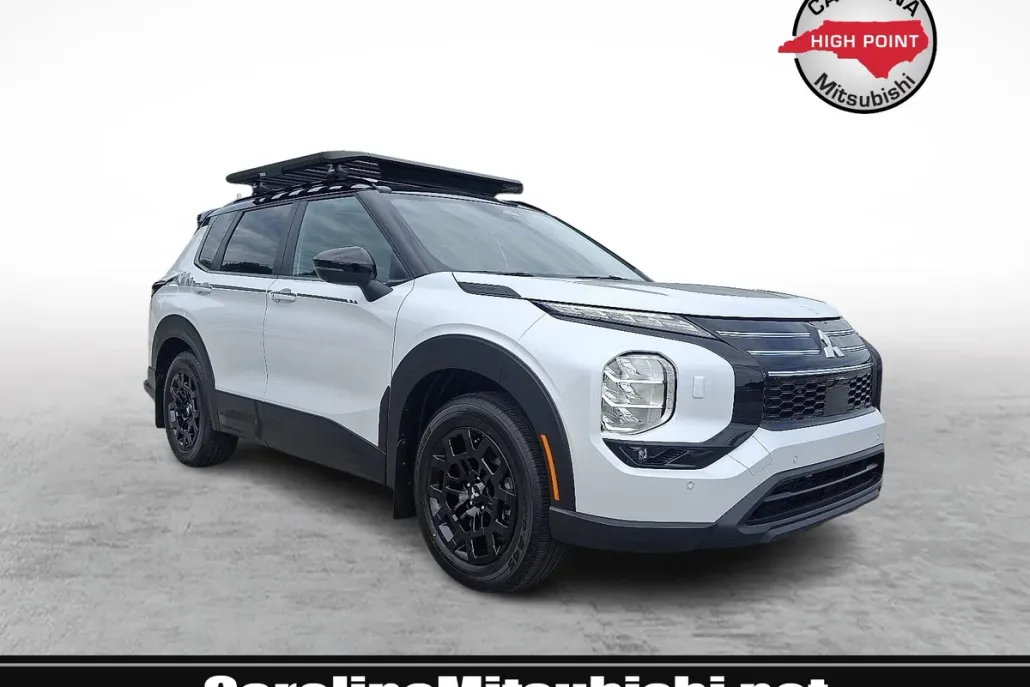 2025 Mitsubishi Outlander S-AWC photo 1