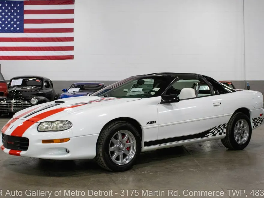 1999 Chevrolet Camaro Sport Coupe photo 1