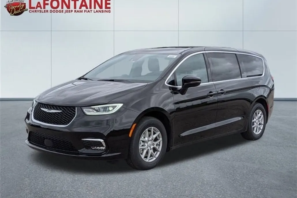 2026 Chrysler Pacifica photo 1