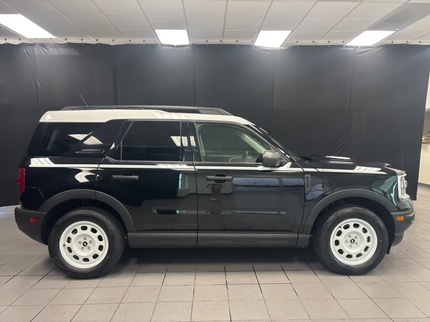 2024 Ford Bronco Sport Heritage photo 1