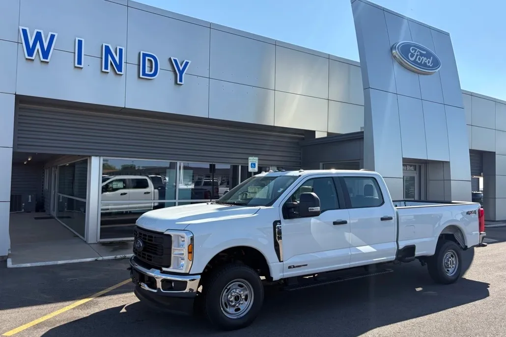 2026 Ford F-250 photo 1