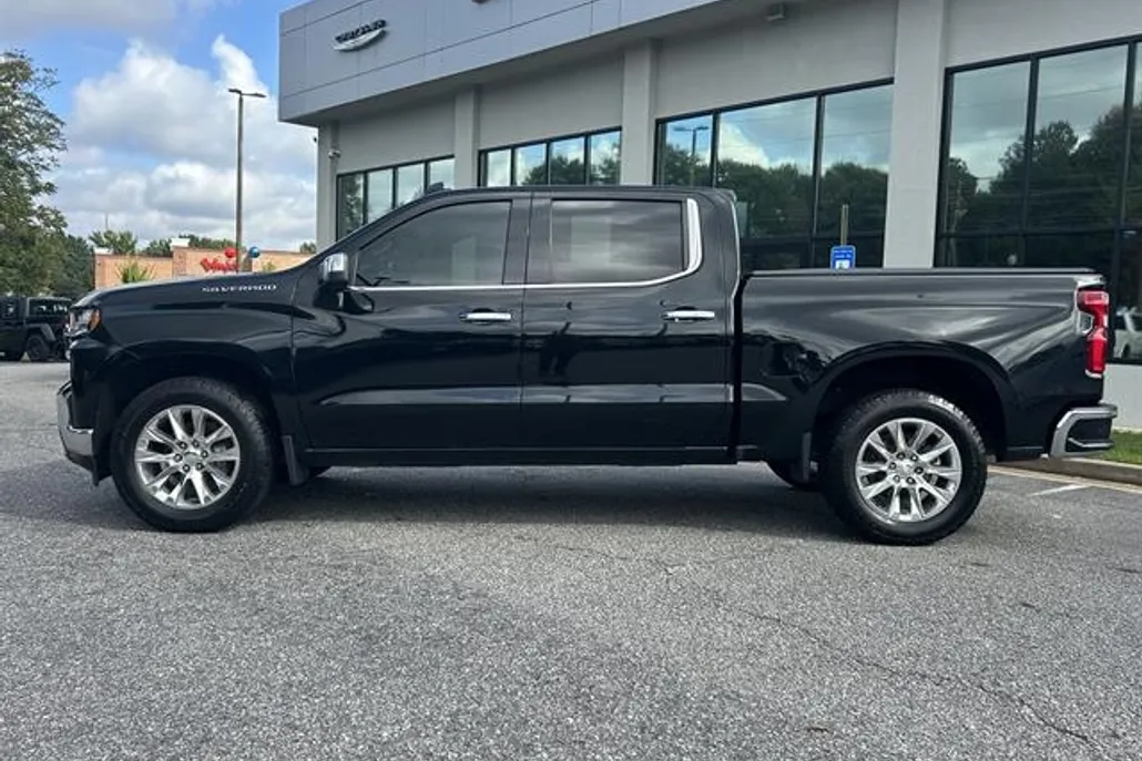 2022 Chevrolet Silverado 1500 LTZ photo 1