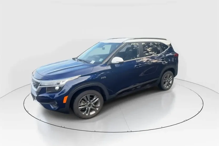 2021 Kia Seltos S photo 1