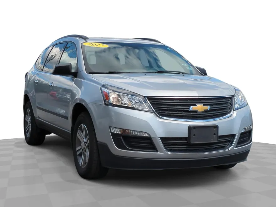 2017 Chevrolet Traverse LS photo 1