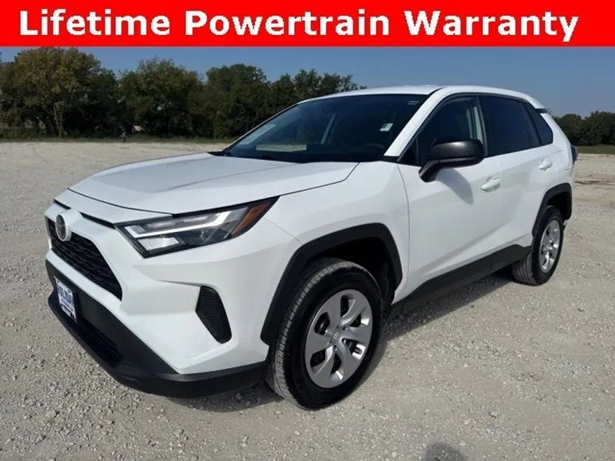 2025 Toyota RAV4 LE photo 1