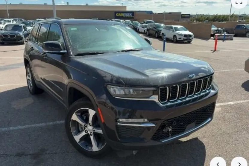 2022 Jeep Cherokee Limited 4xe photo 1