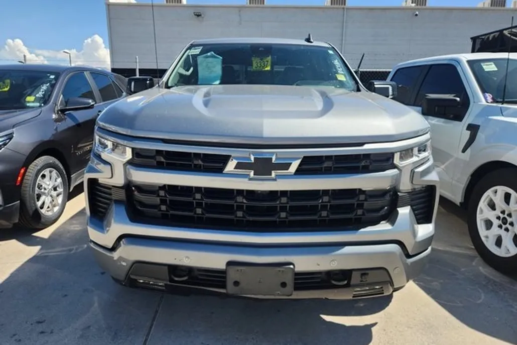 2024 Chevrolet Silverado 1500 RST photo 1