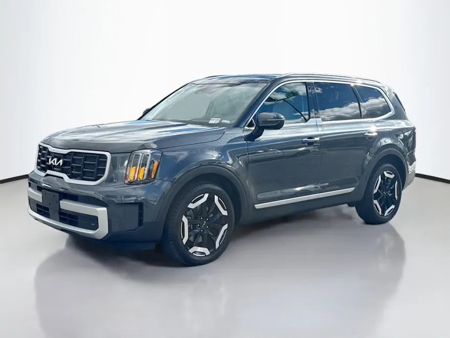 2024 Kia Telluride S photo 1