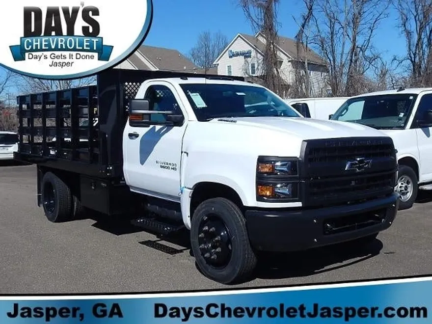 2024 Chevrolet Silverado 5500HD Work Truck photo 1