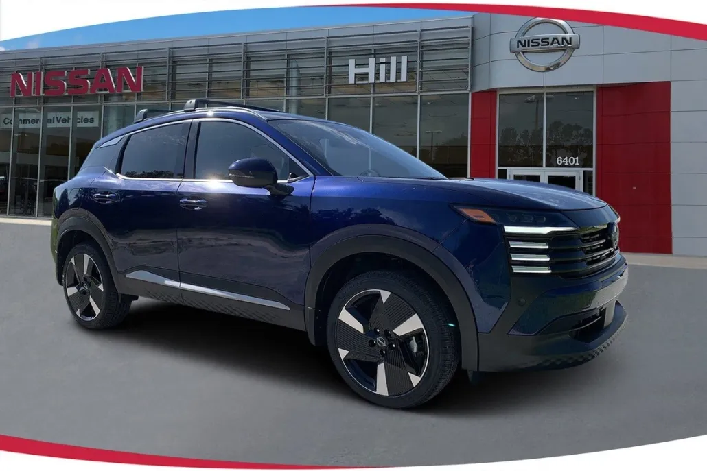 2025 Nissan Kicks SR photo 1