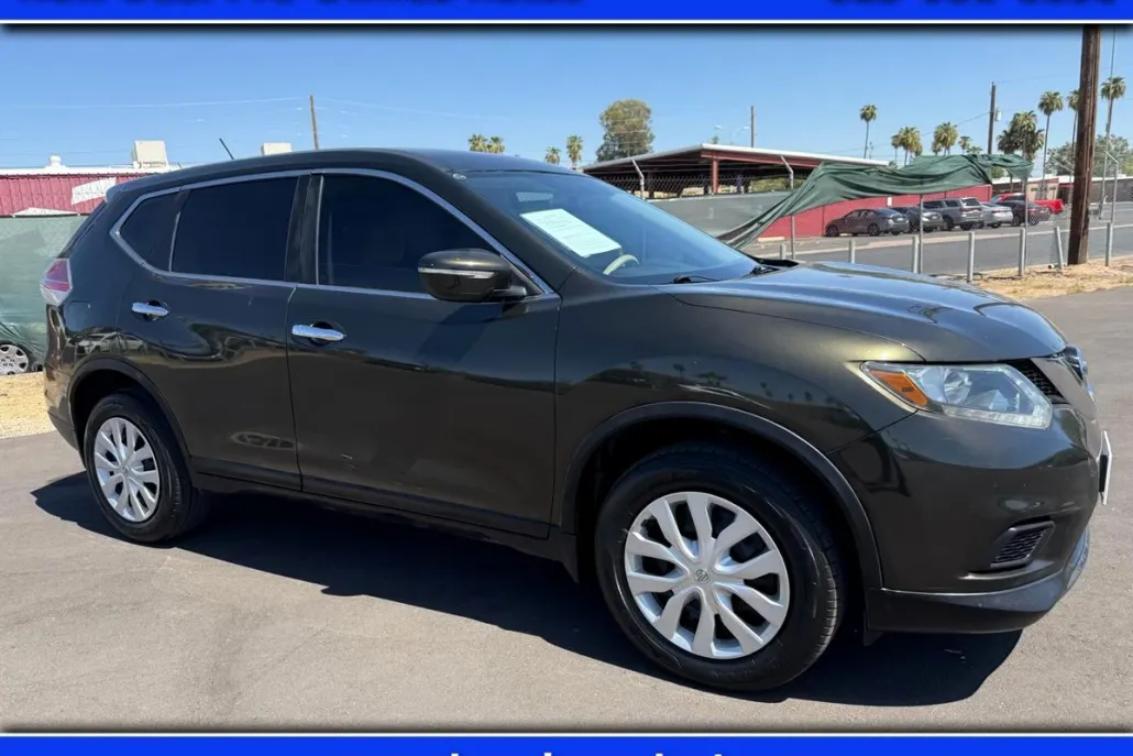 2015 Nissan Rogue SV AWD photo 1