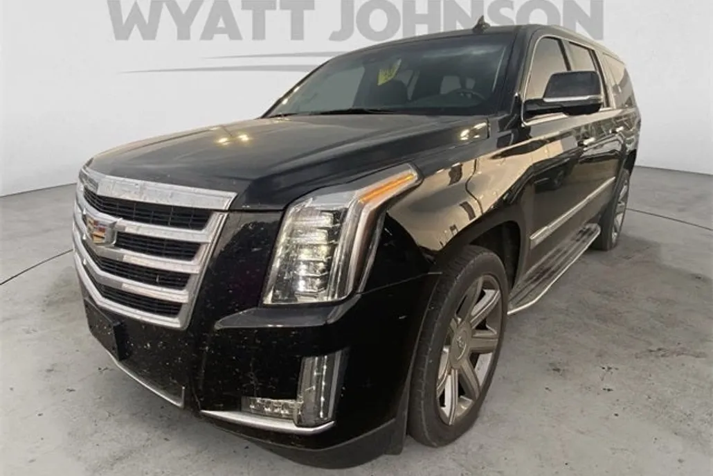 2018 Cadillac Escalade ESV Luxury photo 1