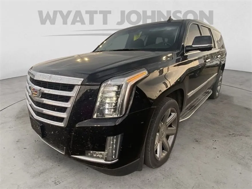 2018 Cadillac Escalade ESV Luxury photo 1