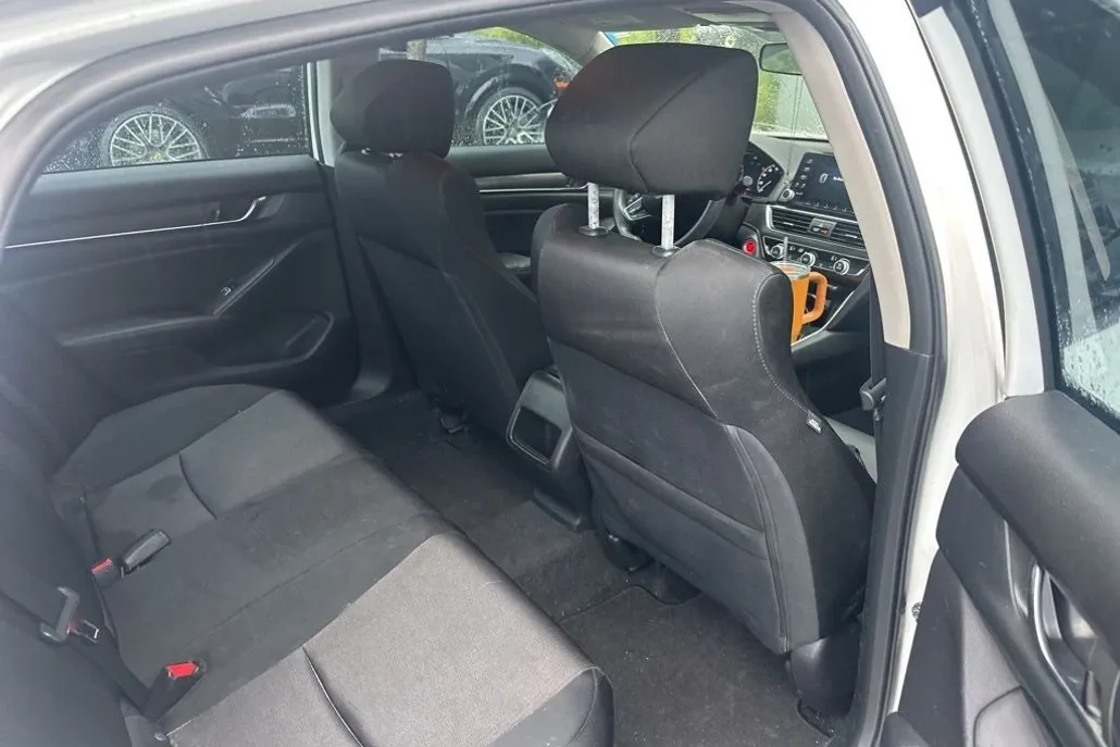 2018 Honda Accord LX photo 1