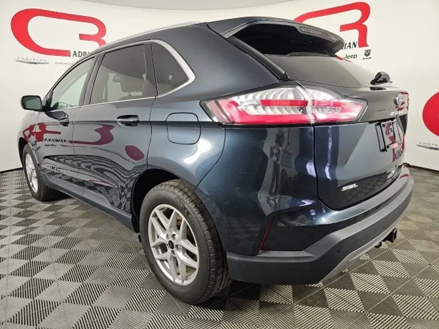 2024 Ford Edge SEL photo 1