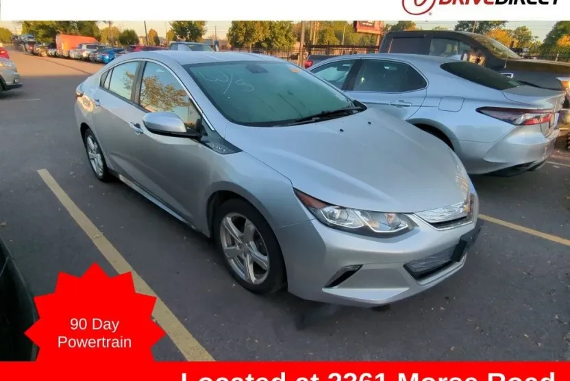 2017 Chevrolet Volt LT photo 1