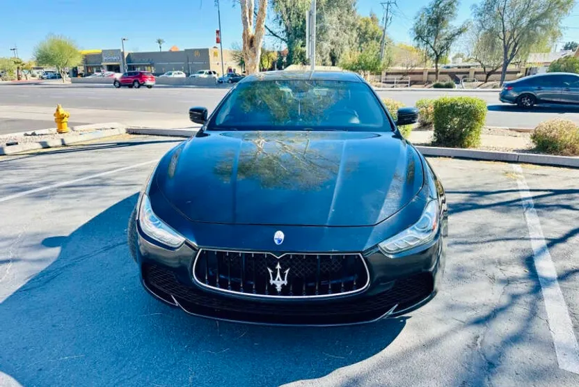 2016 Maserati Ghibli photo 1