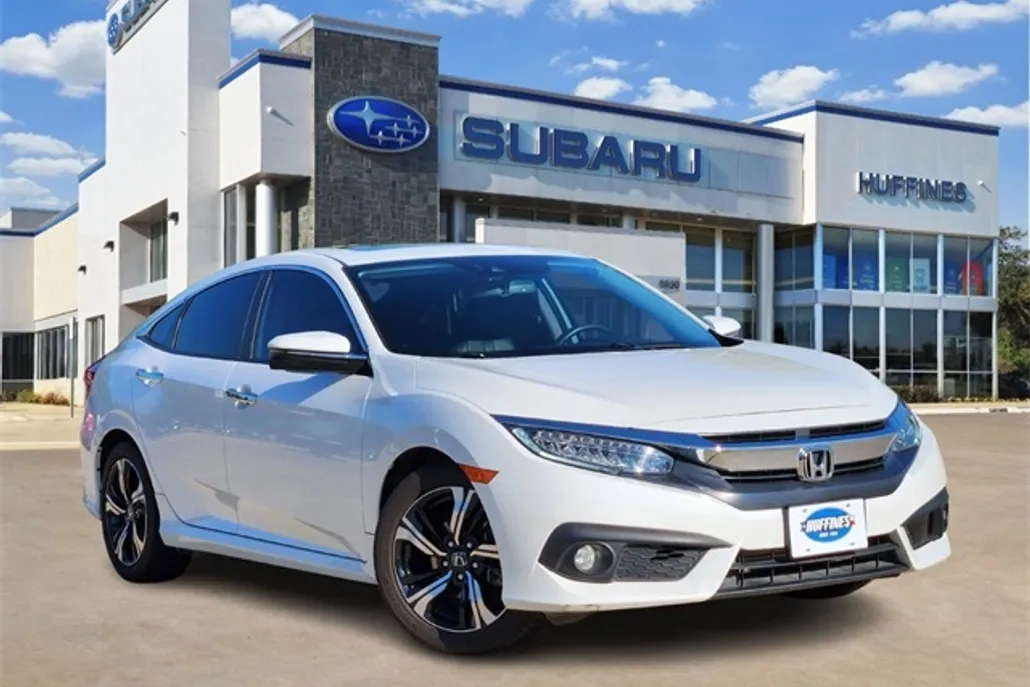 2017 Honda Civic Touring photo 1