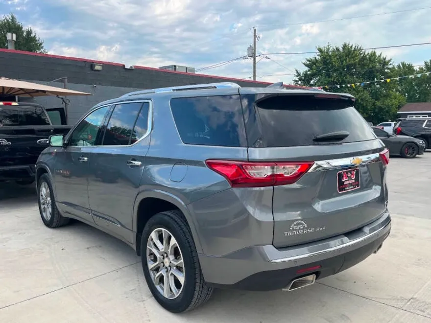 2018 Chevrolet Traverse Premier photo 1