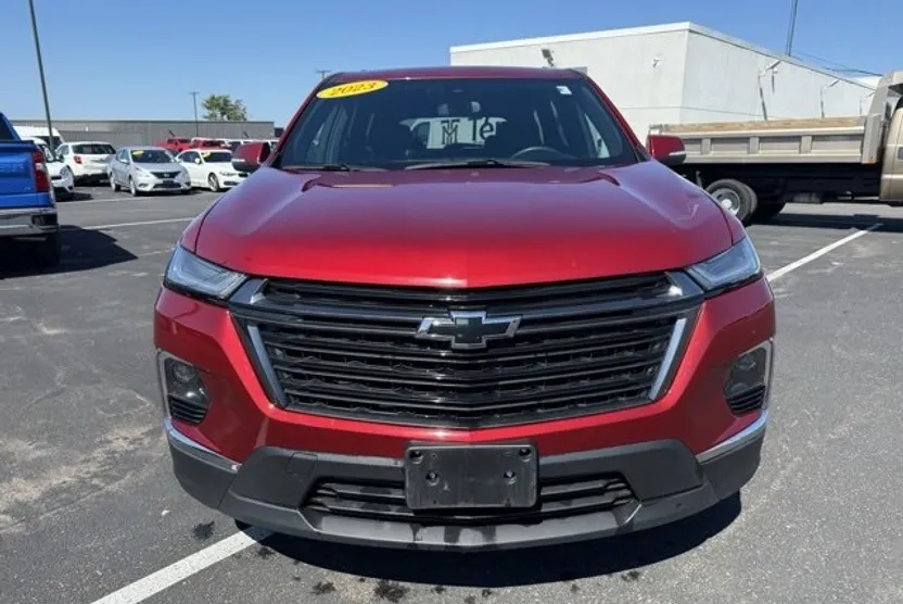 2023 Chevrolet Traverse Cloth photo 1
