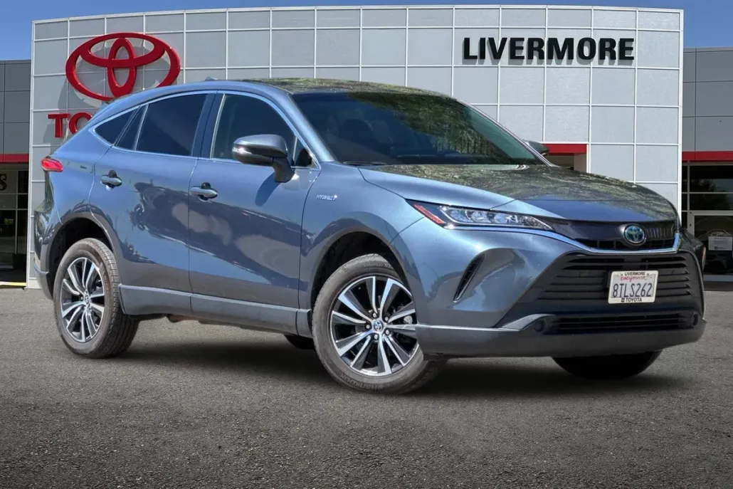 2021 Toyota Venza LE photo 1