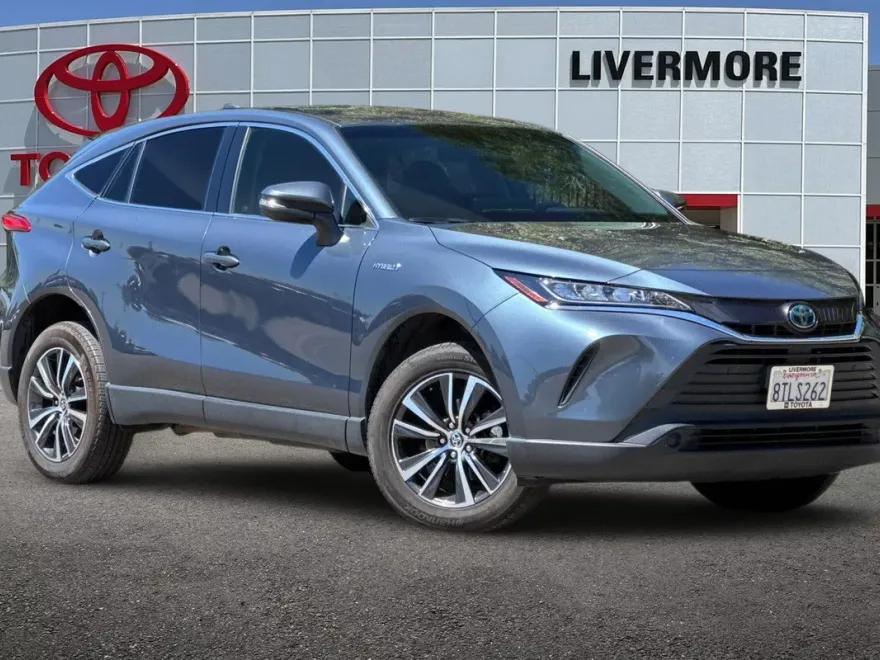 2021 Toyota Venza LE photo 1