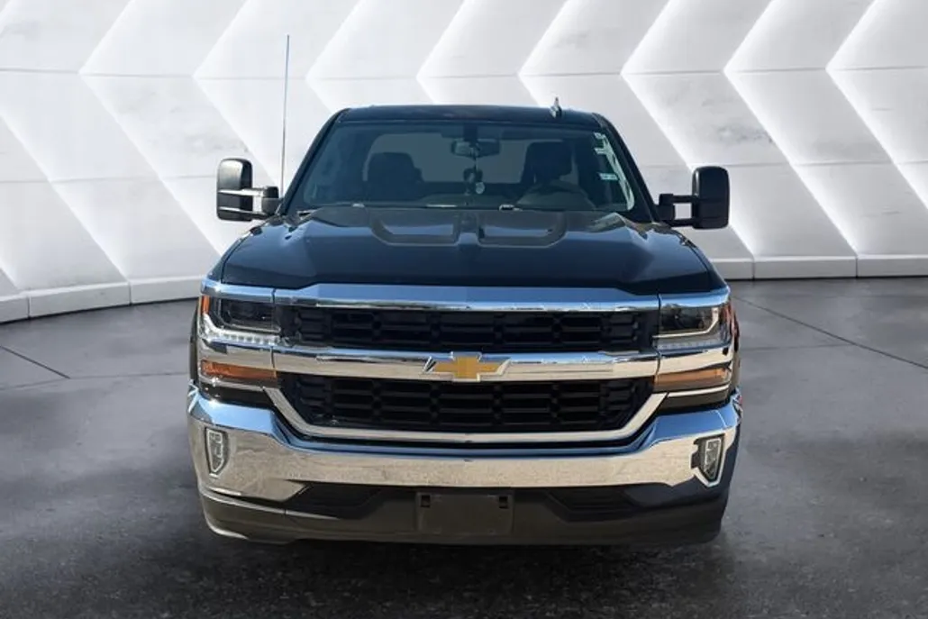 2016 Chevrolet Silverado 1500 LT photo 1