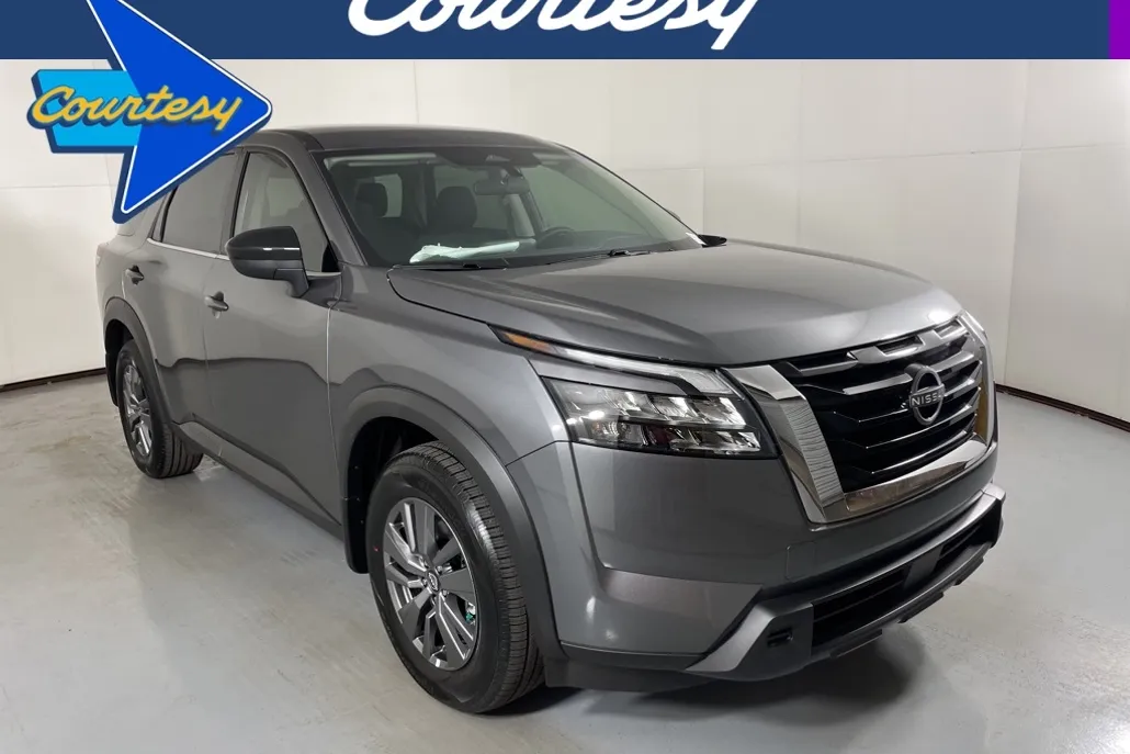 2025 Nissan Pathfinder S photo 1