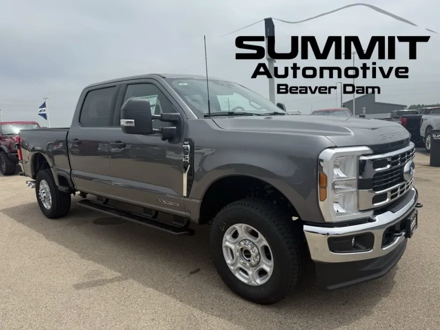 2025 Ford F-350 XLT photo 1