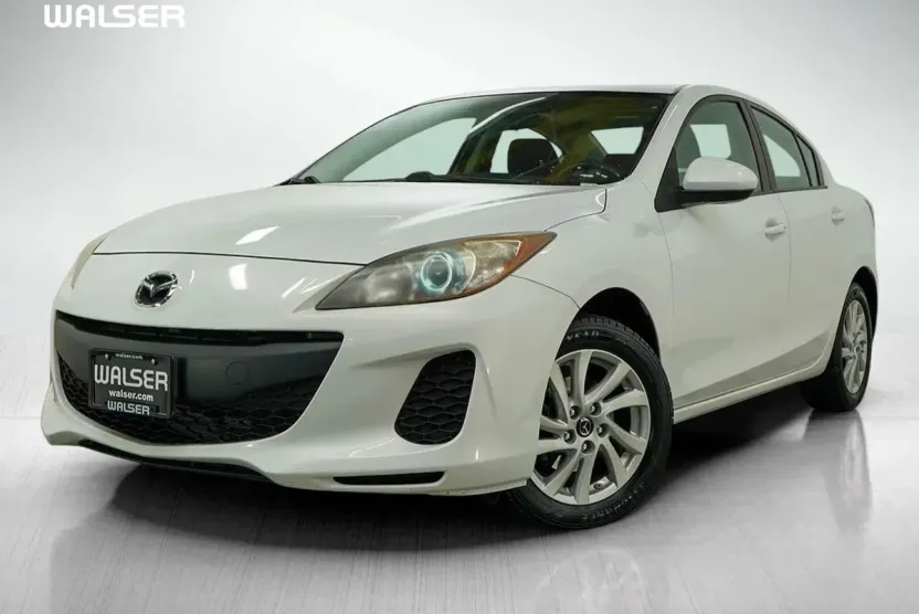 2013 Mazda Mazda3 Touring photo 1