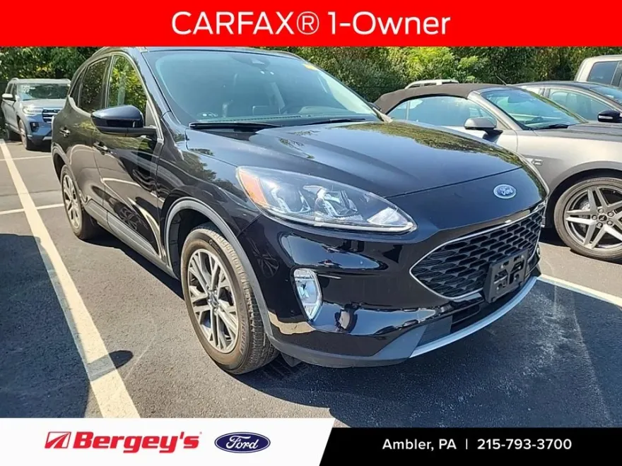 2022 Ford Escape SEL photo 1