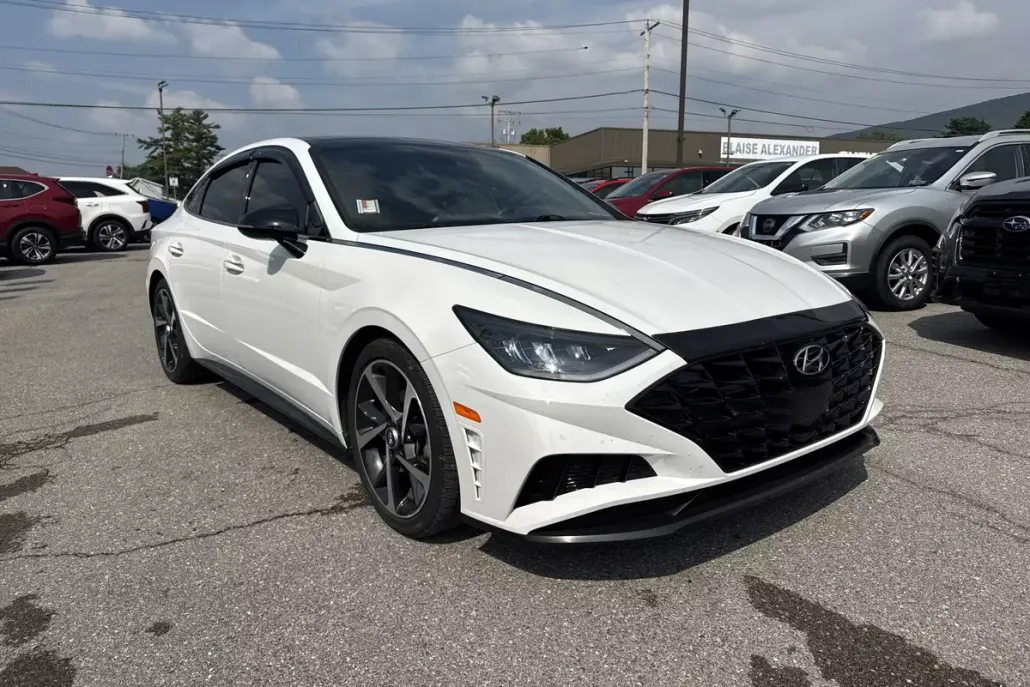 2022 Hyundai Sonata SEL Plus photo 1