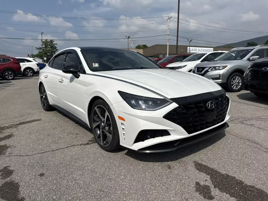 2022 Hyundai Sonata SEL Plus photo 1