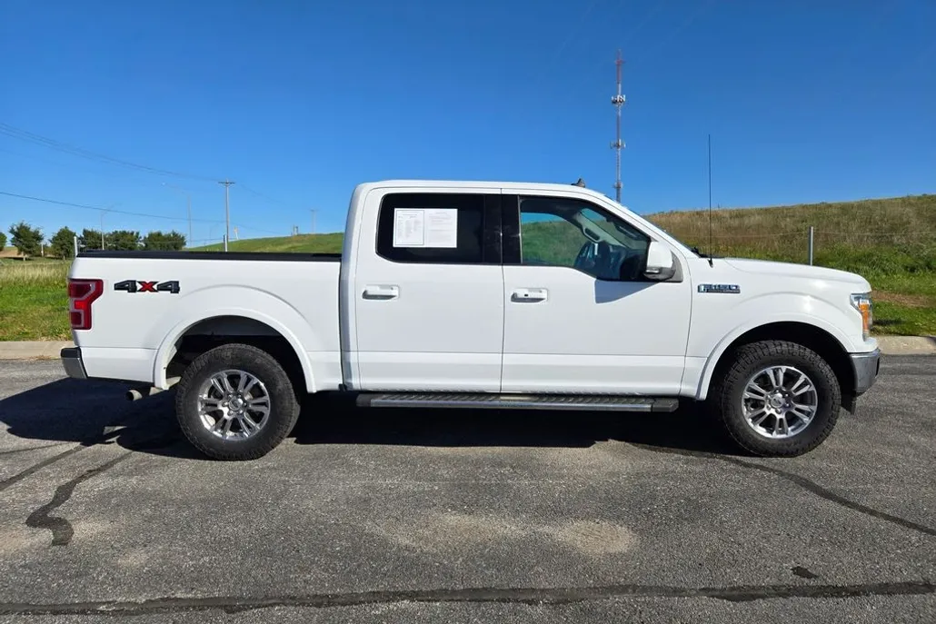 2019 Ford F-150 Lariat photo 1