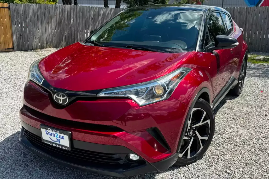 2019 Toyota C-HR XLE LE Limited photo 1