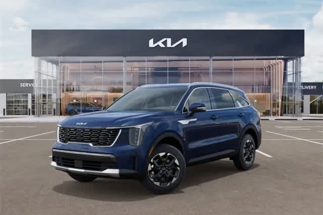 2025 Kia Sorento S photo 1
