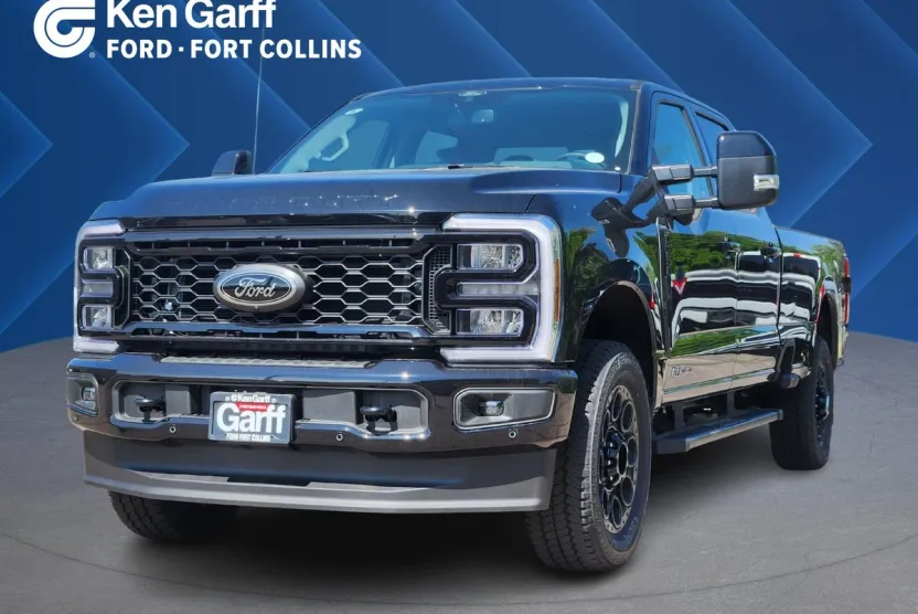 2025 Ford F-350 Lariat photo 1