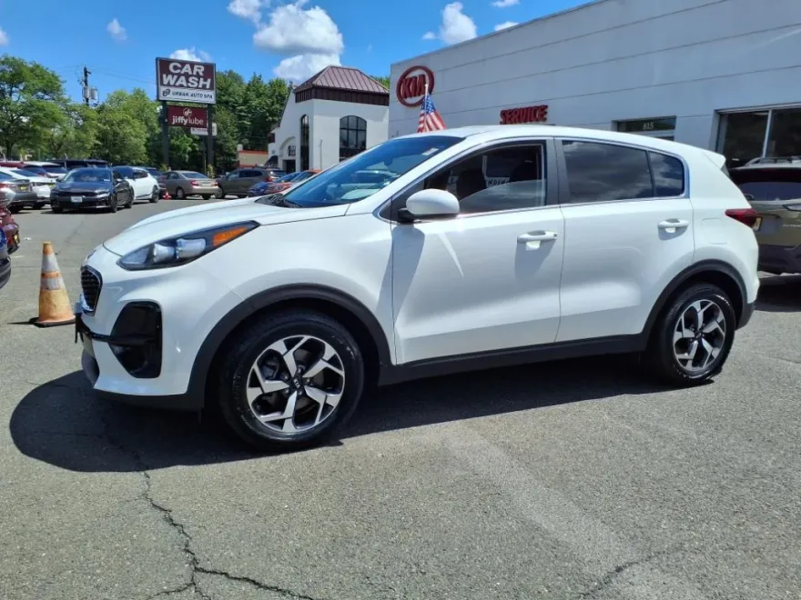 2022 Kia Sportage LX photo 1