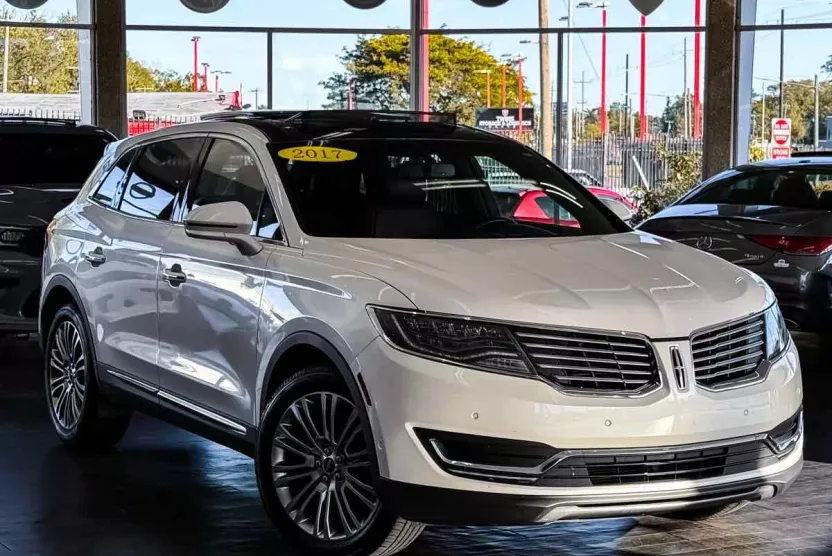 2017 Lincoln MKX Reserve photo 1