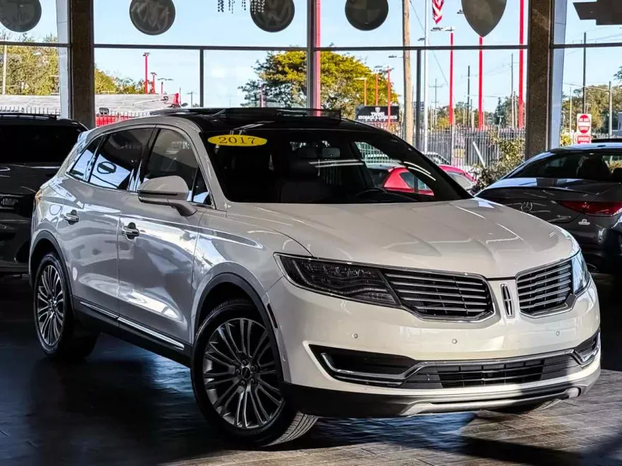 2017 Lincoln MKX Reserve photo 1