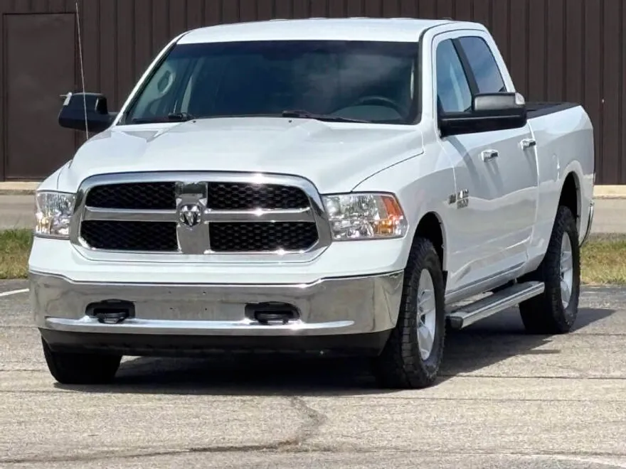 2017 Ram 1500 SLT photo 1