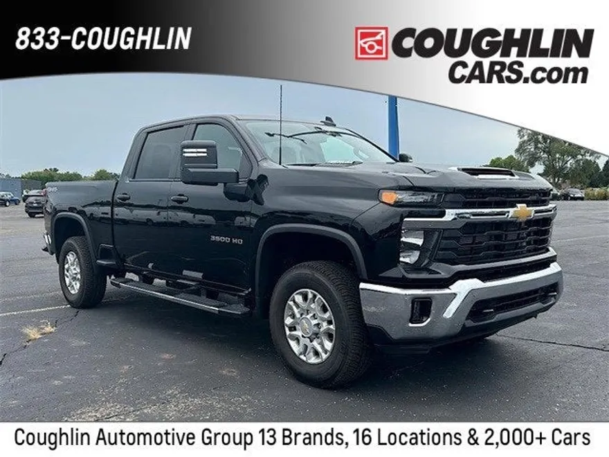 2025 Chevrolet Silverado 3500HD LT photo 1