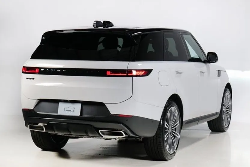 2025 Land Rover Range Rover Sport SE photo 1