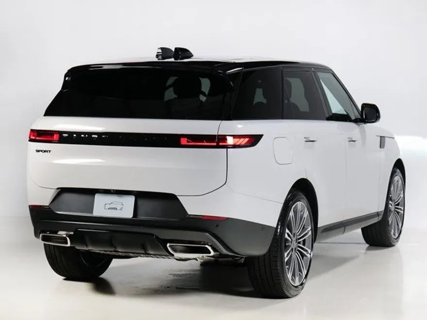 2025 Land Rover Range Rover Sport SE photo 1