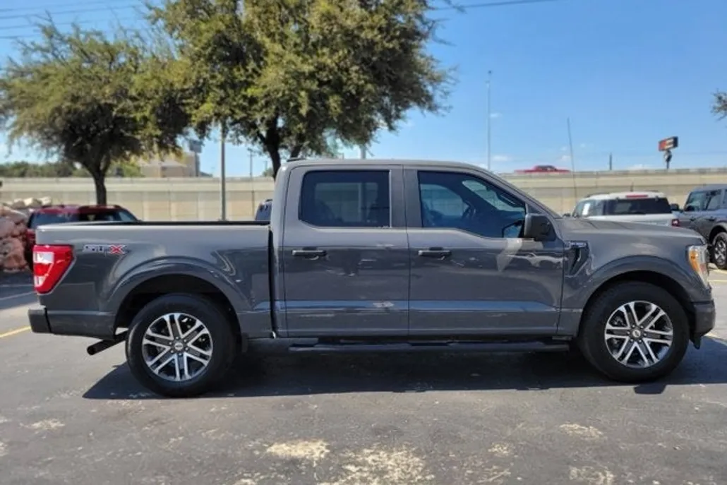 2021 Ford F-150 XL photo 1
