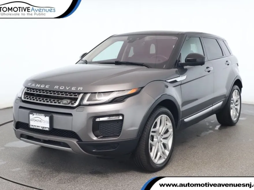 2019 Land Rover Range Rover Evoque HSE photo 1