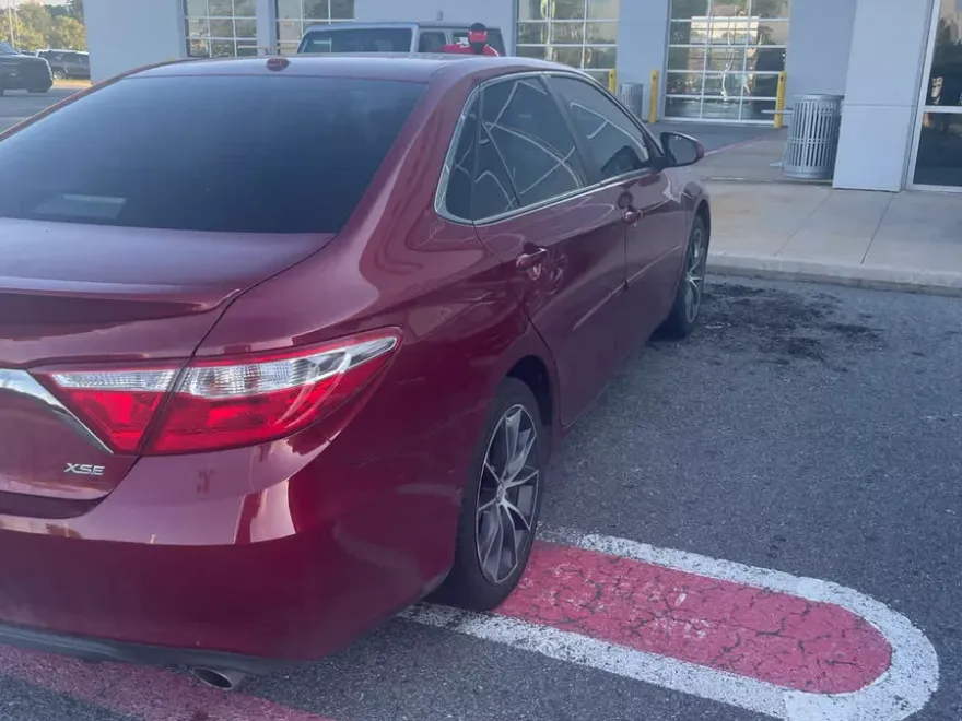 2017 Toyota Camry XSE V6 photo 1