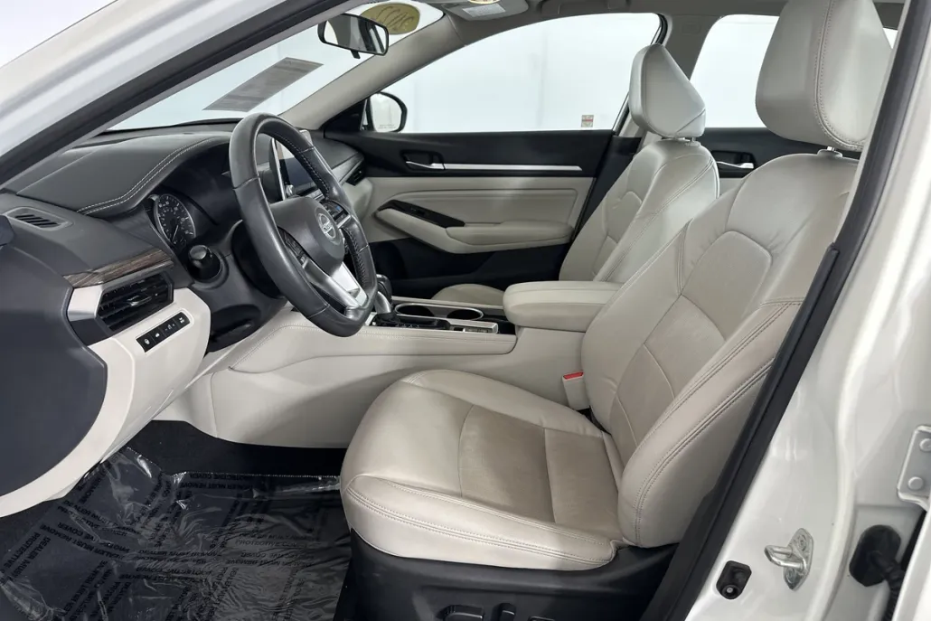2022 Nissan Altima 2.5 SL photo 1