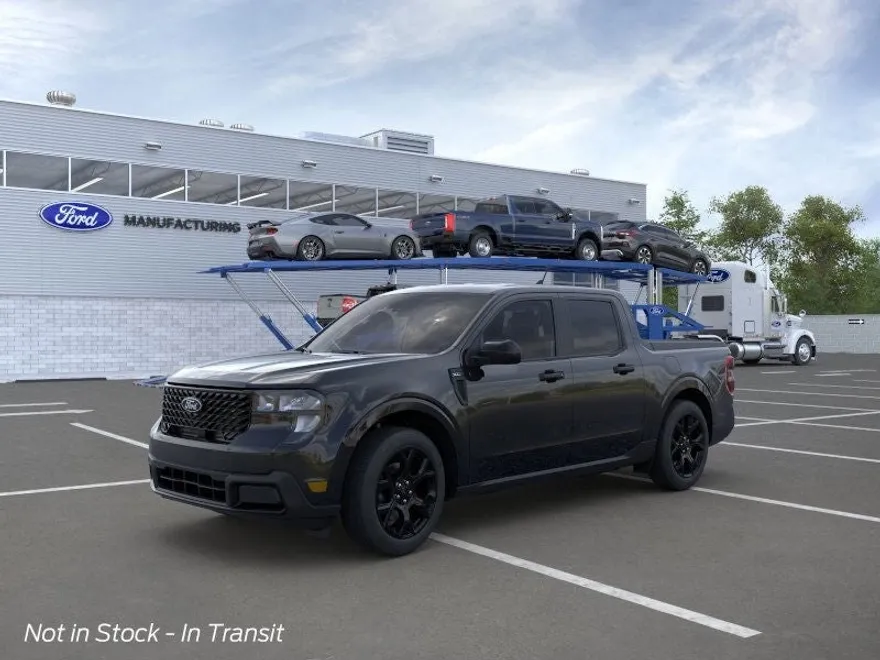 2025 Ford Maverick XLT photo 1