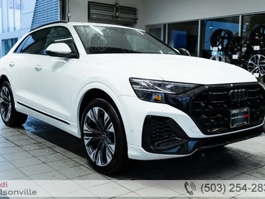 2025 Audi Q8 55 Premium photo 1